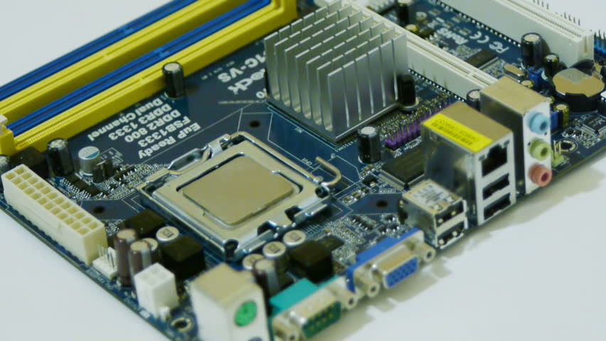 Setting up cooler to CPU processor at motherboard