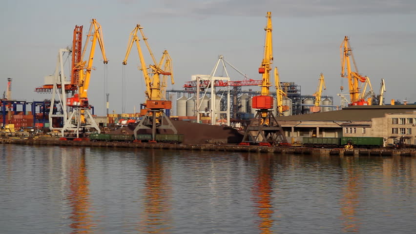 Shipment in seaports