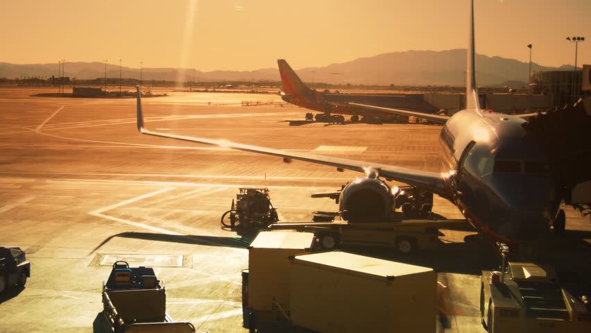 Timelapse of an airplane taxiing to the terminal