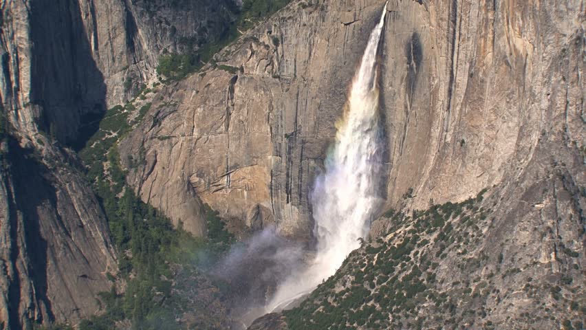 Yosemite National Park, spanning eastern portions of Tuolumne, Mariposa and Madera counties in east central California, "united states".