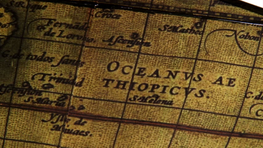 Gold compass, old photo and maps - zoom