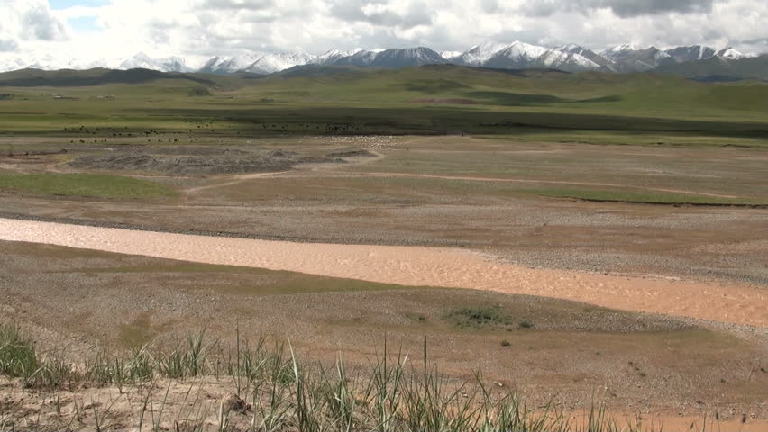 Exceptional panorama of the Tibetan plateau in China
