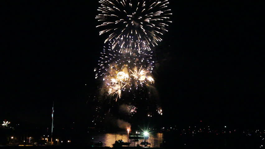 Fireworks On Canada&#039;s Parliament Hill Stock Footage Video 5201696 | Shutterstock