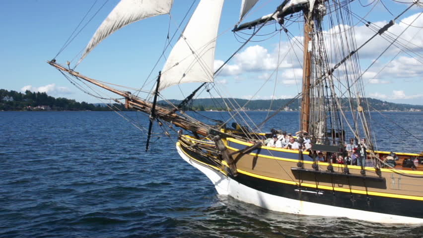 KIRKLAND, WASHINGTON - AUG 31 - 	The Lady Washington sails on Lake Washington 	  during a mock sea battle as part of Labor Day festivities 	on Aug 31, 2012 near Kirkland , Washington.
