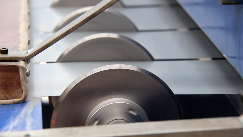 Slit steel sheet (silicon steel) parallel moving through separator