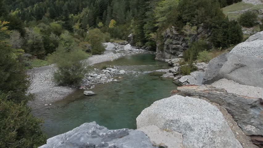 Ara River in Bujaruelo Valley. Ordesa National Park. Pyrenees, Huesca province. Spain, Europe