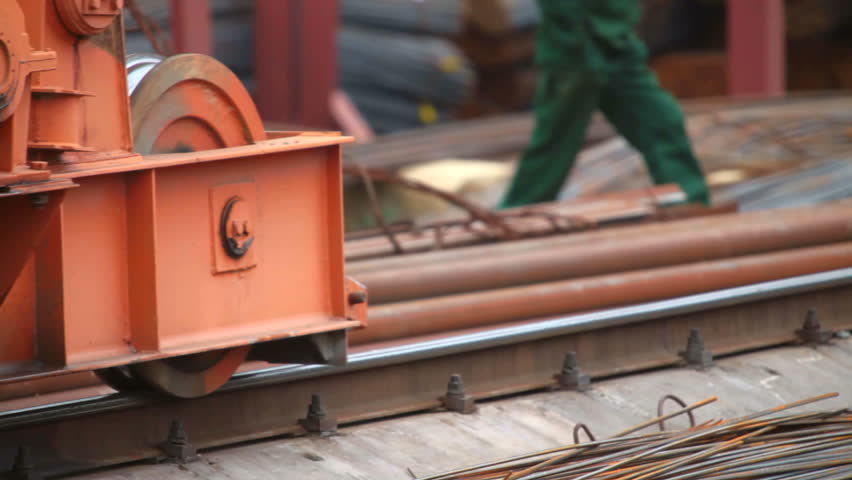 Crane moving on rails