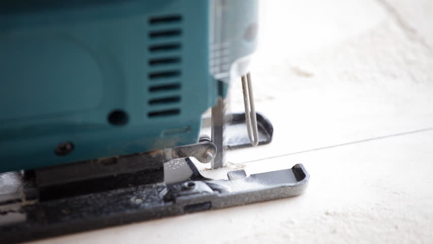 Quickly working saw of an electrofret saw