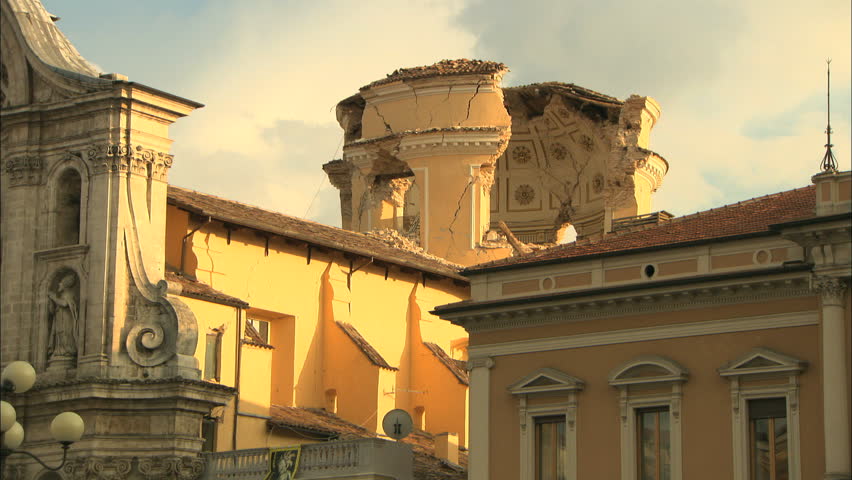 Earthquake in Italy 2009 aftermath 