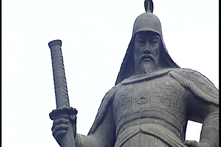 SEOUL - FEBRUARY 26, 1997: Jung-gu section of Seoul; WS bronze statue of Admiral Yi Sun Sin on Sejong Avenue. MCU head and chest of statue. 