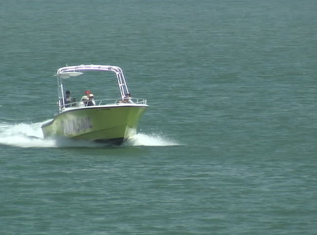 Parasailing speedboat
