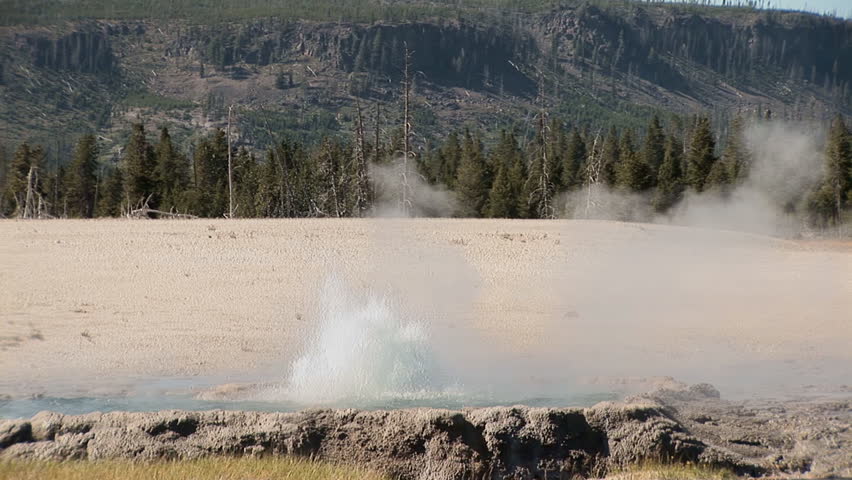 Small geyser, Yellowstone National Park - zoom out