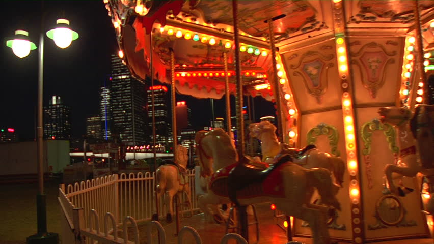 Carousel wide