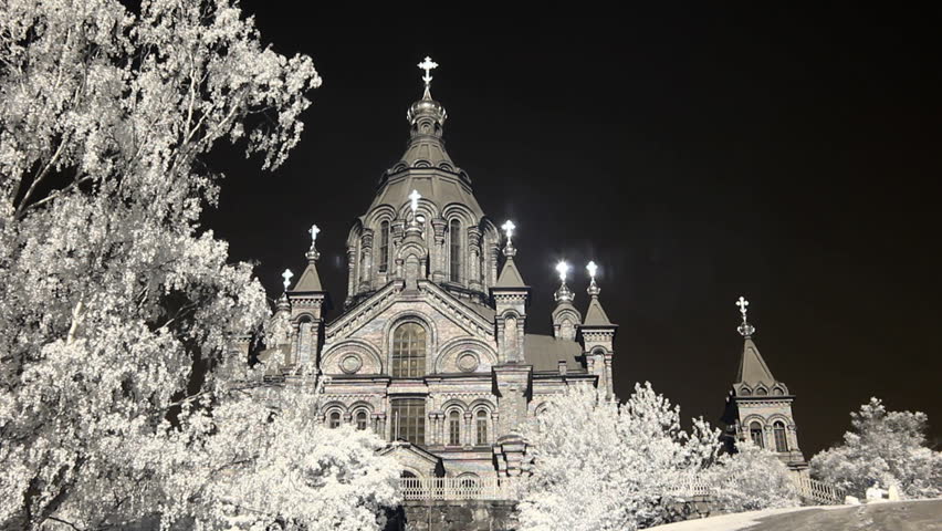 Infrared Finland: Uspenski Cathedral in Helsinki 1 