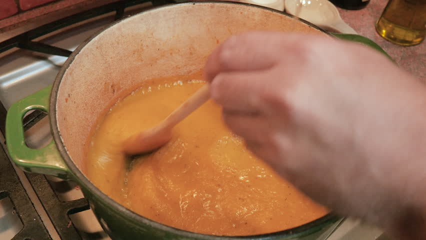 Header of stockpot