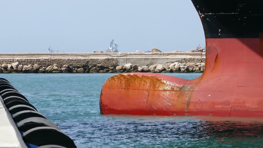 Header of bulbous