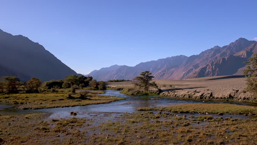Mountain Peaks and River Channels image - Free stock photo - Public ...