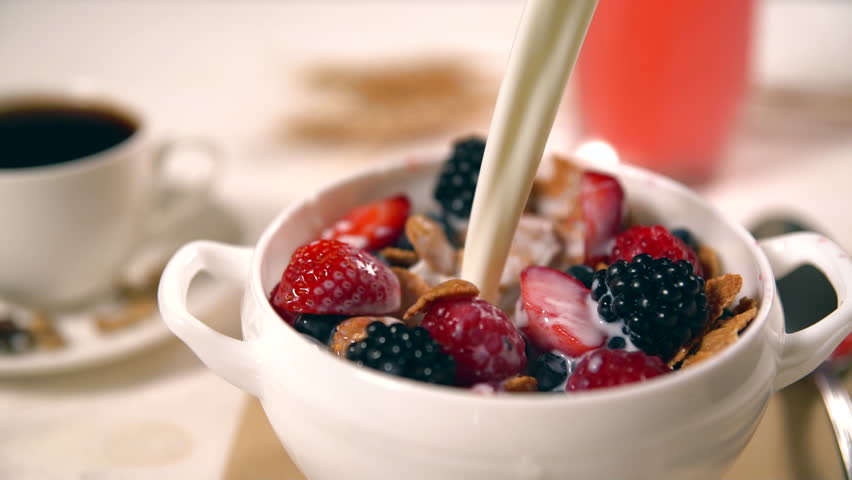 Milk Being poured into Cereal image - Free stock photo - Public Domain ...