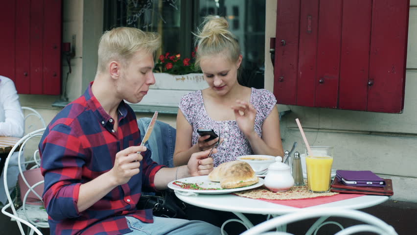 videos-of-a-boy-eating-out-a-girl-direct-facial-line