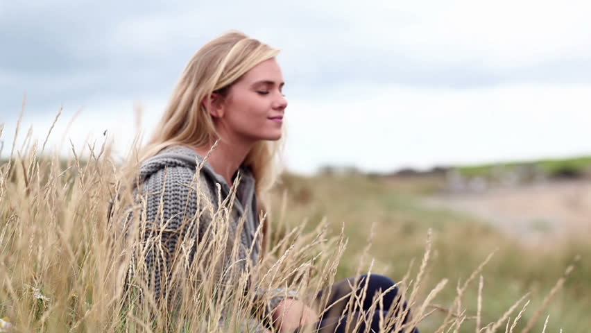 Header of blonde