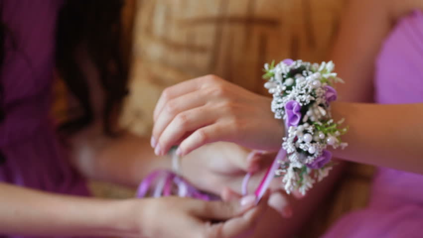 Header of knotted