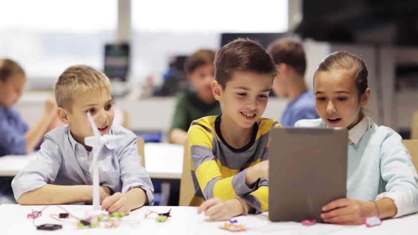 children and technology Raising digital natives: technology and our kids children growing up these days are surrounded by and often immersed in digital media you might call them digital natives. children and technology Raising digital natives: technology and our kids children growing up these days are surrounded by and often immersed in digital media you might call them digital natives.