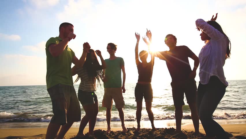 Friend cause. дружба подруг. фотосессия группы людей. лучшие подруги. Love you more than.