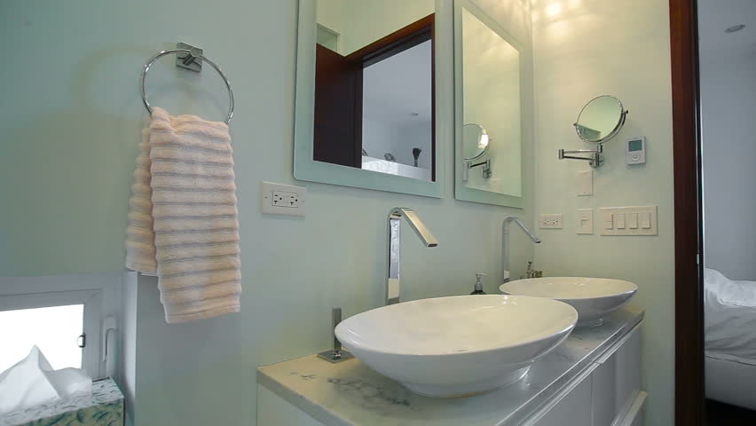 Bathroom Range Master Bedroom Modern Stockvideos Filmmaterial 100 Lizenzfrei 24324377 Shutterstock