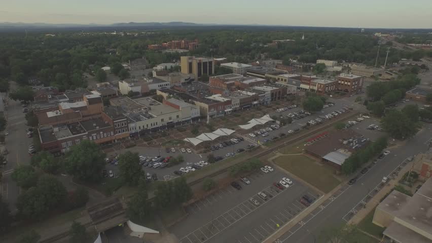 Header of hickory