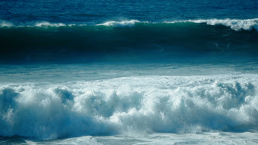 pictures of ocean waves using special camera