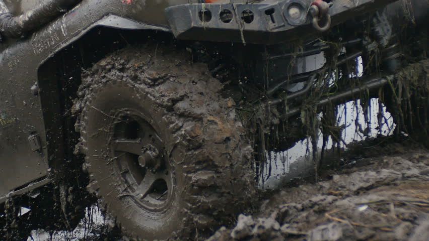 Wheels in mud off