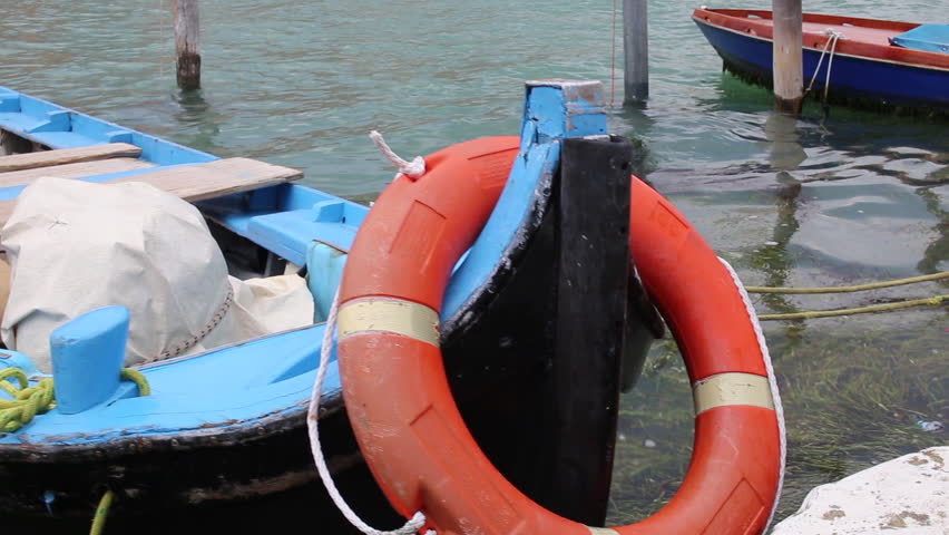 Header of dinghy