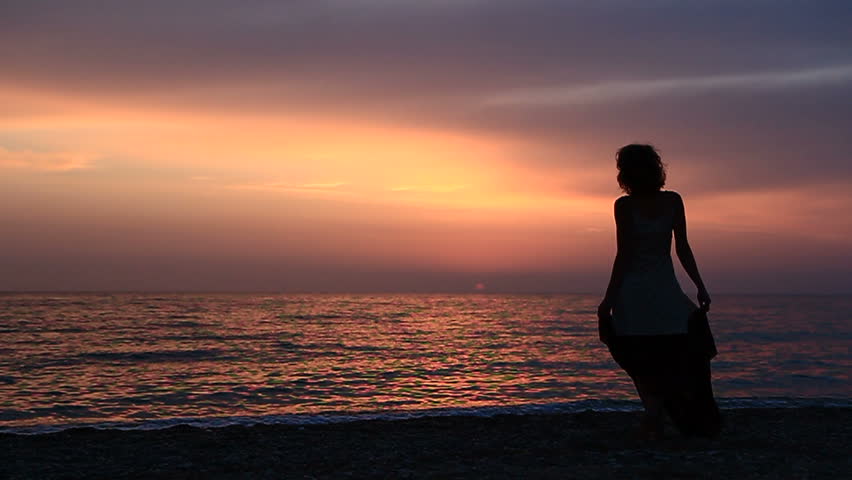 Beautiful Girl Watching The Sunset Smiling Life Dreaming Of Jumping The ...