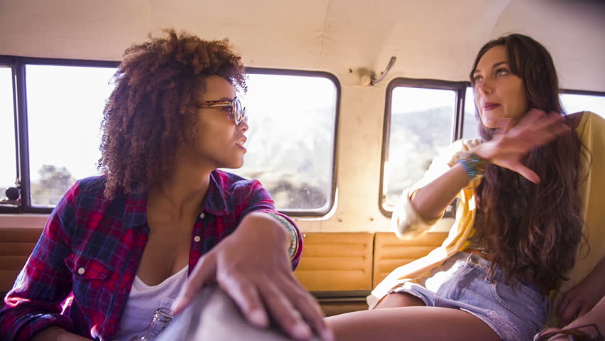 karen-ochumet-devushka-video-psihiatr-sekreti